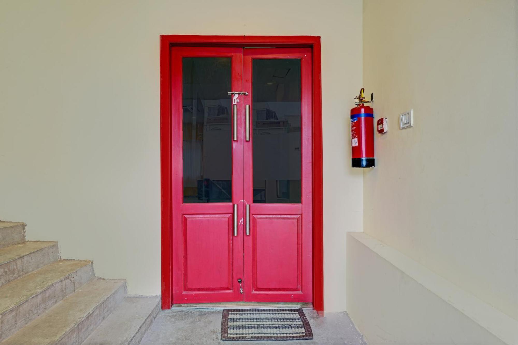 Super Townhouse Ramamurthy Nagar Formerly Navya International Bangalore Exterior foto