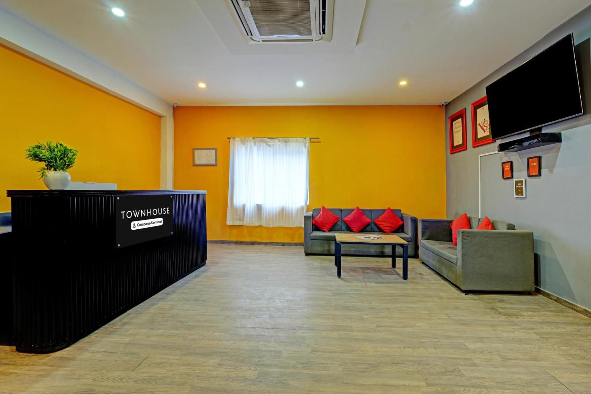 Super Townhouse Ramamurthy Nagar Formerly Navya International Bangalore Exterior foto