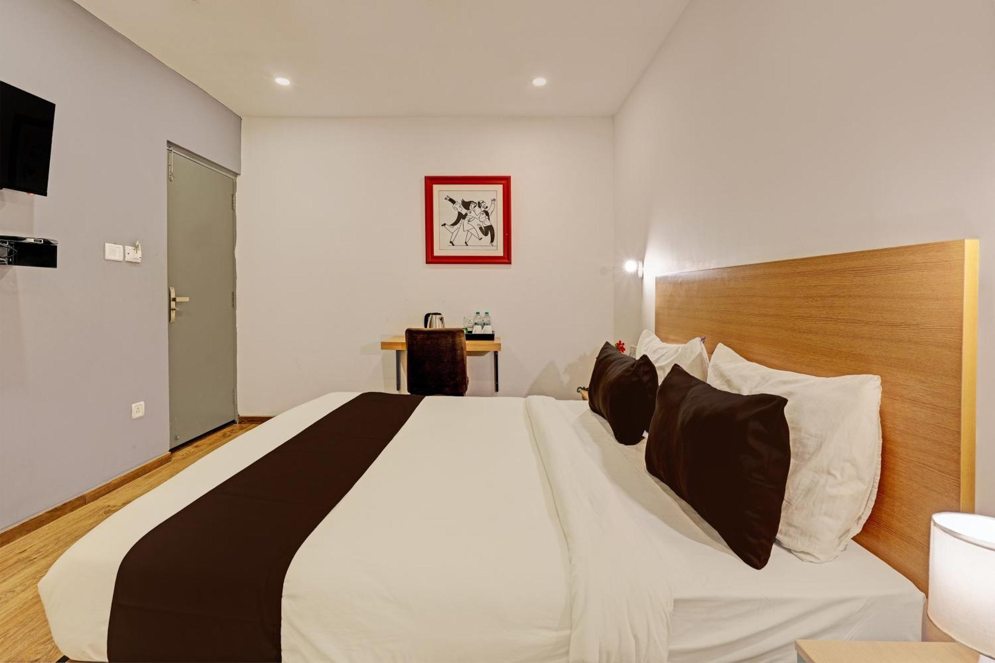 Super Townhouse Ramamurthy Nagar Formerly Navya International Bangalore Exterior foto