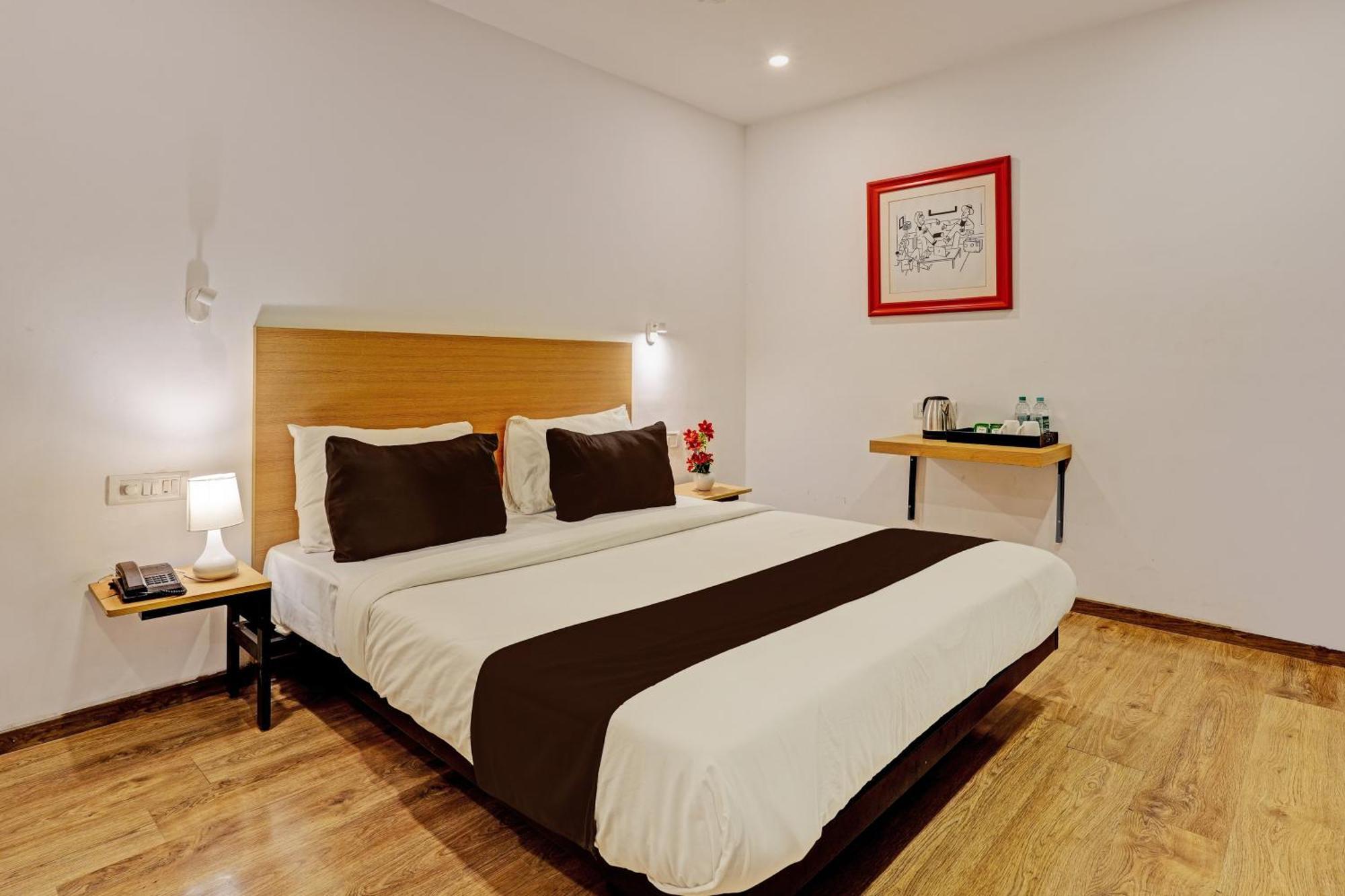 Super Townhouse Ramamurthy Nagar Formerly Navya International Bangalore Exterior foto